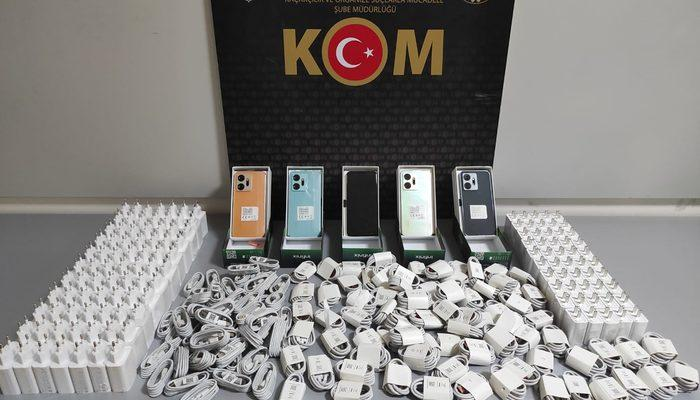 Samsun Gümrük Kaçağı Telefon Parçaları Ele Geçirildi